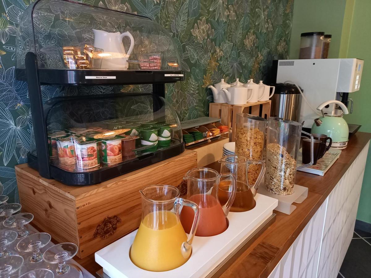 Collobrières Hotel Restaurant Notre Dame מראה חיצוני תמונה