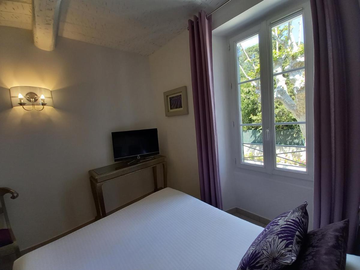 Collobrières Hotel Restaurant Notre Dame מראה חיצוני תמונה