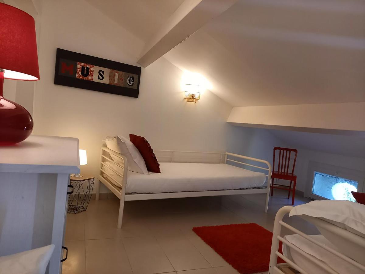 Collobrières Hotel Restaurant Notre Dame מראה חיצוני תמונה