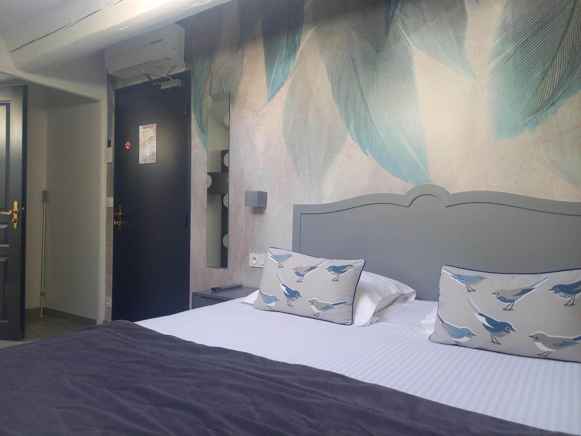Collobrières Hotel Restaurant Notre Dame מראה חיצוני תמונה